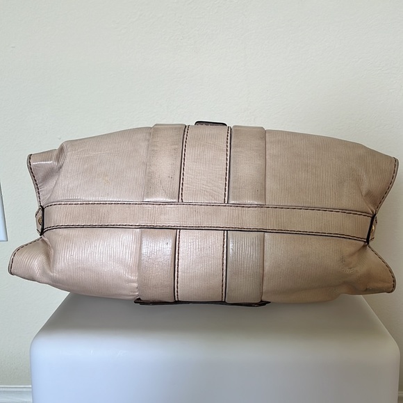 Tod’s handbag - Picture 5 of 14